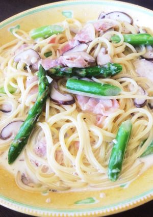 アスパラとベーコンきのこのクリームパスタ-レシピのメイン写真