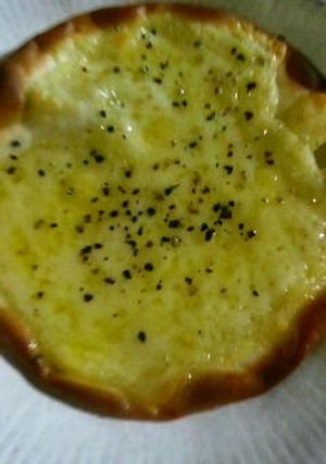 余った餃子の皮でクリスピーピザ-レシピのメイン写真