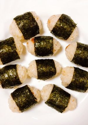 簡単!菊芋とカツオ梅のおにぎり-レシピのメイン写真