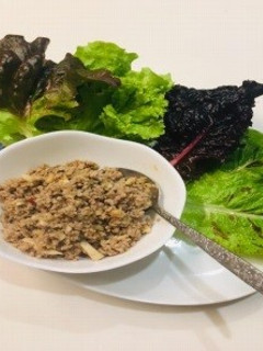 ひき肉の辛味噌炒め レタス包み-レシピのメイン写真