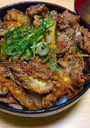 簡単男飯!ボリューム満点チーズ焼肉丼-レシピのメイン写真