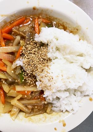 全てレンジひき肉カレールーでハヤシライス-レシピのメイン写真