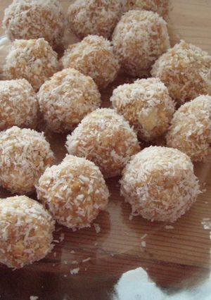 簡単！袋の中でココナッツクッキーボール-レシピのメイン写真