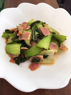 チンゲン菜とベーコンの炒め物-レシピのメイン写真