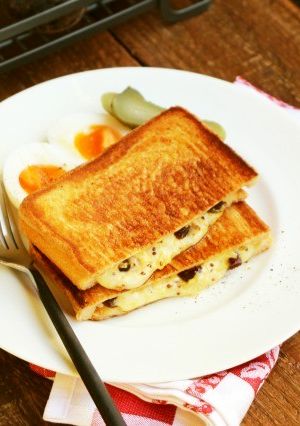 レーズンホットサンド(ツナメルト味)-レシピのメイン写真
