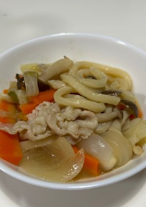 寒い日におすすめ「煮込み塩うどん」-レシピのメイン写真
