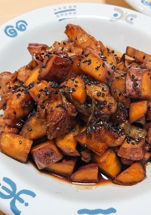 お弁当にも！さつまいもと鶏肉の甘辛炒め-レシピのメイン写真