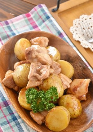 新じゃがと鶏もも肉の甘辛照り焼き-レシピのメイン写真