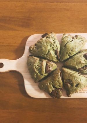 混ぜて焼くだけ！絶品さくふわ抹茶スコーン-レシピのメイン写真