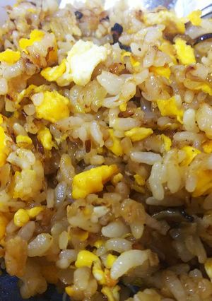 簡単中華・椎茸と卵と玉葱の炒飯-レシピのメイン写真