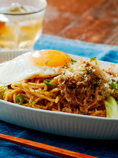 1品で満足!ごま風味のソース焼きそば-レシピのメイン写真