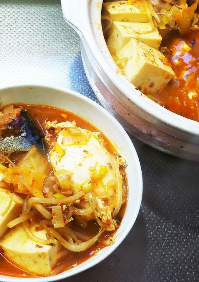 さばの味噌煮缶で簡単鍋-レシピのメイン写真
