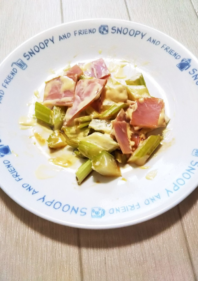 お酒のおつまみに★セロリとハムのマヨあえ-レシピのメイン写真