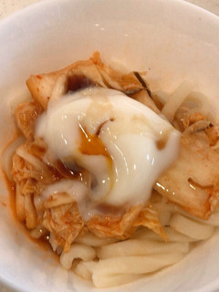 レンジで簡単!キムチ温玉うどん(少量)-レシピのメイン写真