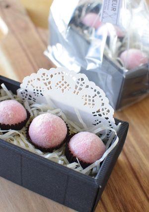 バレンタインに♡材料３つ！苺のトリュフ-レシピのメイン写真