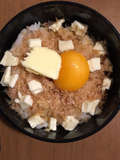 簡単にすぐできる!チーズおかか卵かけご飯-レシピのメイン写真