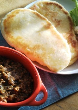 昨日の残りのカレーとナン-レシピのメイン写真