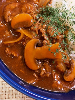 デミグラスソース缶で簡単ハヤシライス-レシピのメイン写真