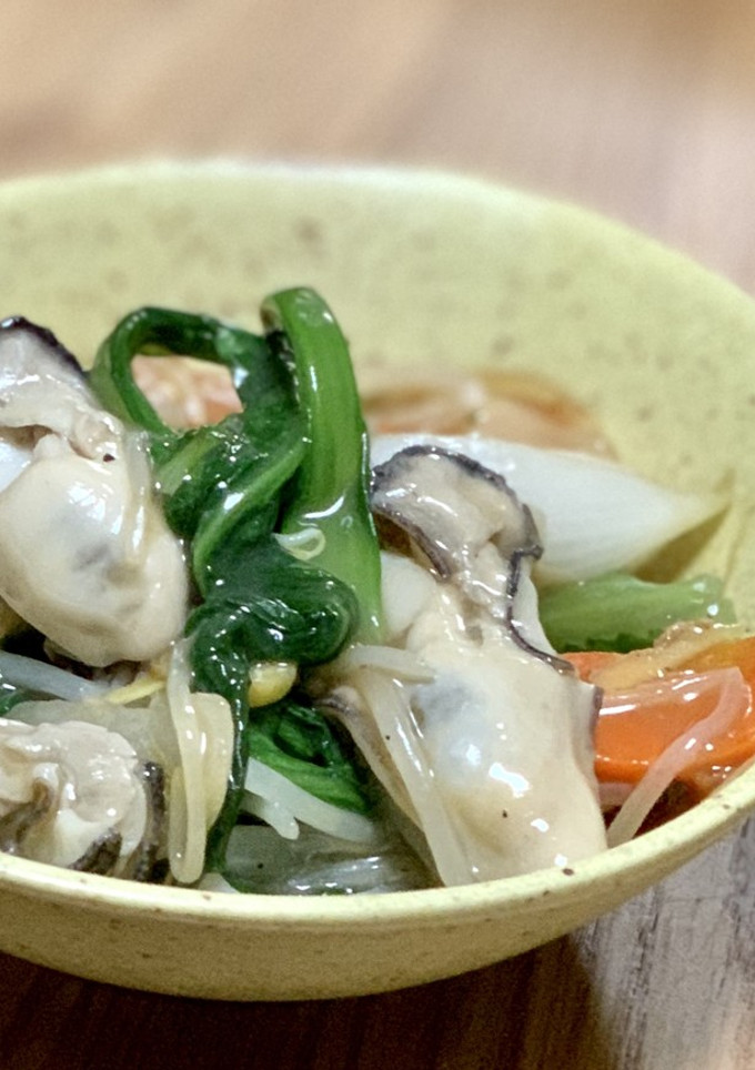牡蠣と春菊と残り物野菜で八宝菜風-レシピのメイン写真