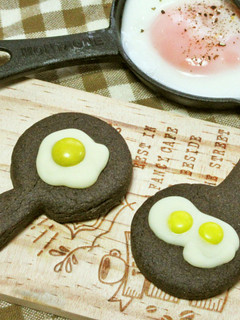 友チョコに♪目玉焼きチョコクッキー-レシピのメイン写真
