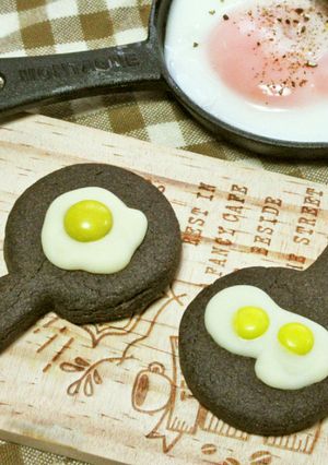 友チョコに♪目玉焼きチョコクッキー-レシピのメイン写真