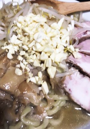 二郎系？背脂塩豚骨鶏ガラ塩ラーメン-レシピのメイン写真