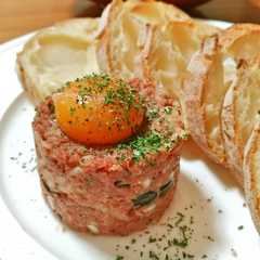 รูปของ コンビーフのユッケ