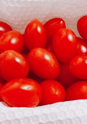 超簡単！プチトマトのヘタの取り方-レシピのメイン写真