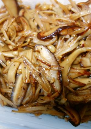 キノコたっぷりバター醤油炒め-レシピのメイン写真
