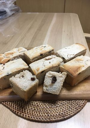 米粉シナモンレーズンミニ食パン(バター)-レシピのメイン写真
