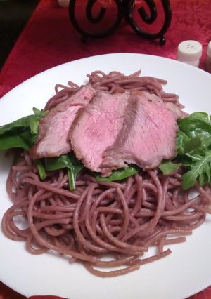 バレンタインのビーフとパスタのワイン蒸し-レシピのメイン写真