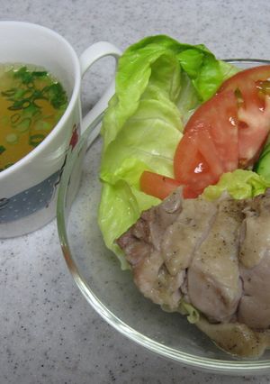 圧力鍋で☆即2品☆蒸し鶏と野菜スープ-レシピのメイン写真