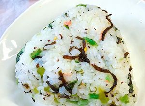野沢菜、塩昆布、梅ゆかり混ぜご飯おにぎり-レシピのメイン写真