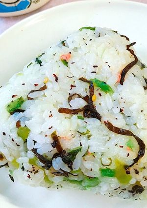 野沢菜、塩昆布、梅ゆかり混ぜご飯おにぎり-レシピのメイン写真