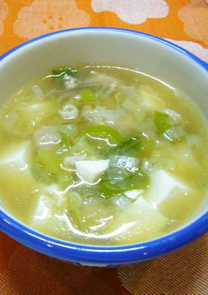 ネギと豆腐の生姜チキンスープ（丸新本家）-レシピのメイン写真