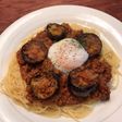 茄子入りミートソース温泉卵乗せ