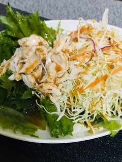 笹身と市販のノンオイルドレッシングサラダ-レシピのメイン写真