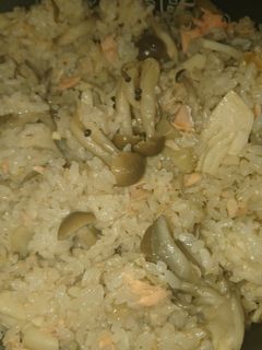 キノコたっぷり炊き込みご飯(^^)d-レシピのメイン写真