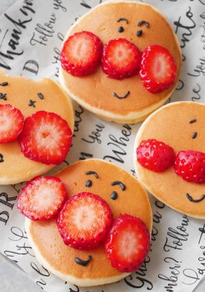 子供ごはんおやつにアンパンマンパンケーキ-レシピのメイン写真