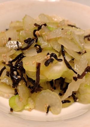 ぱくぱく止まらない！セロリの塩こんぶ和え-レシピのメイン写真