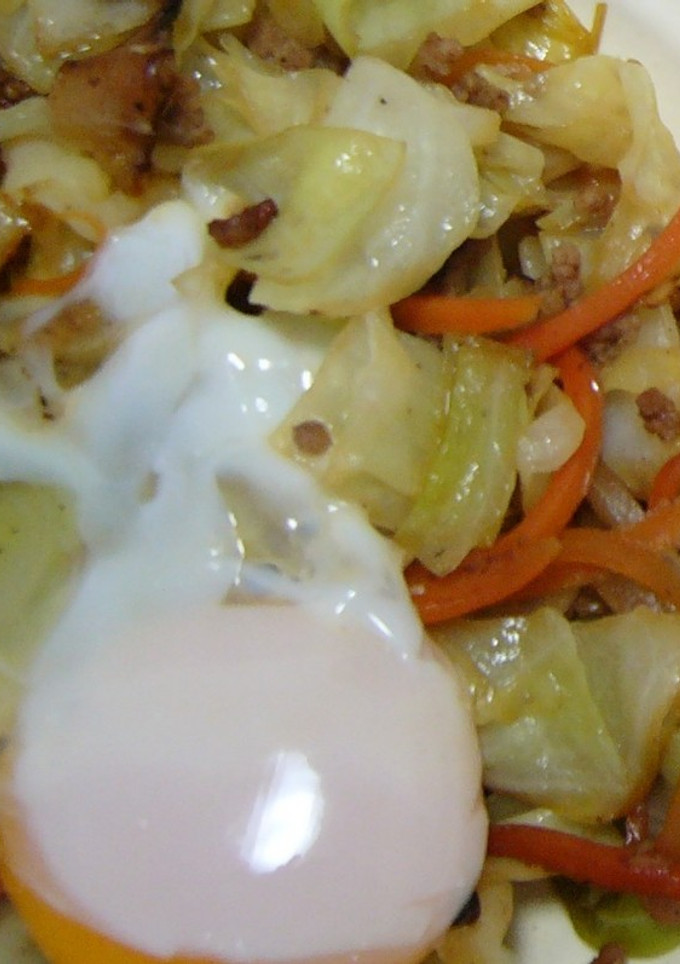 野菜炒めｗｉｔｈ半熟卵-レシピのメイン写真