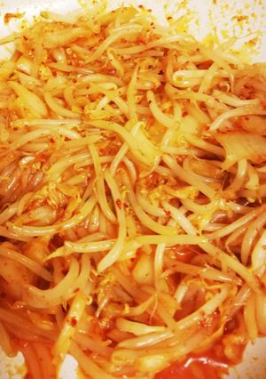 ご飯が進む！残りキムチともやし炒め-レシピのメイン写真