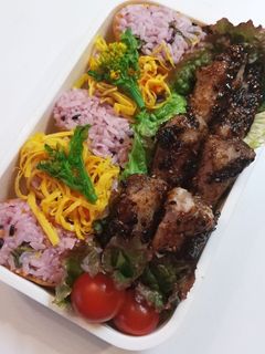 お弁当(2/14)菜の花の稲荷-レシピのメイン写真