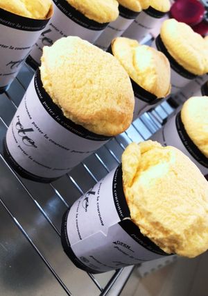 簡単 カップシフォンケーキの冷まし方-レシピのメイン写真