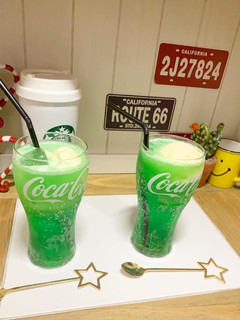 お家で簡単メロンクリームソーダ-レシピのメイン写真