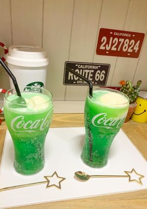 お家で簡単メロンクリームソーダ-レシピのメイン写真