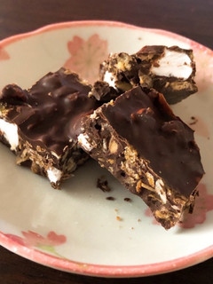 混ぜて冷やすだけ!グラノーラチョコ-レシピのメイン写真