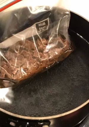 チョコレートは、ジプロックに入れ溶かす！-レシピのメイン写真