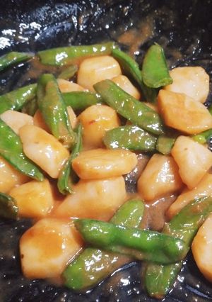 里芋とスナップえんどう味噌バター炒め-レシピのメイン写真