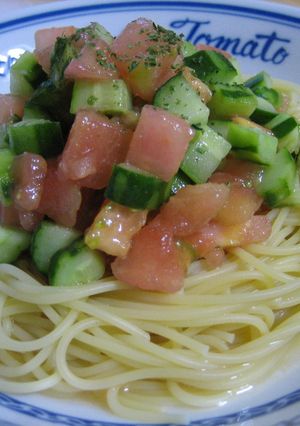 トマトと胡瓜の冷た～い♪テンコ盛りスパ-レシピのメイン写真